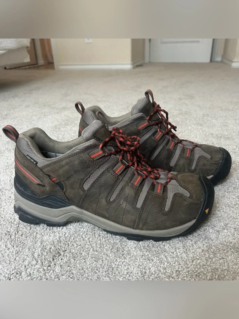 Keen Gypsum Leather Men’s Hiking Size 13 - Utility Toe EUC